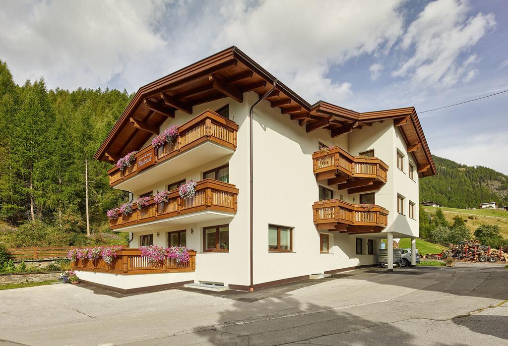 Appartement Gaestehaus Bergkristall Sölden Extérieur photo